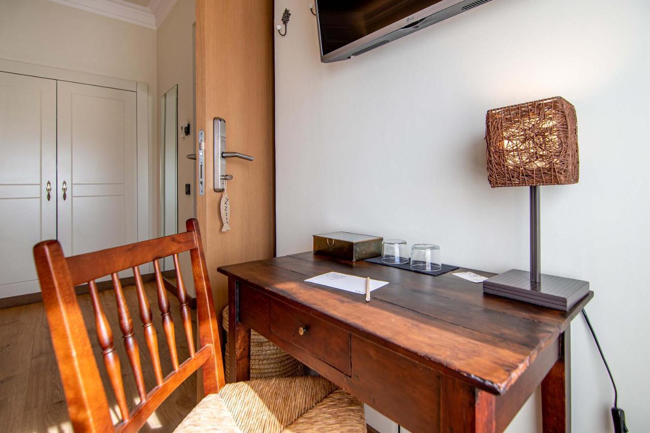 Can Dispes Hotel Rural Viladamat Ngoại thất bức ảnh